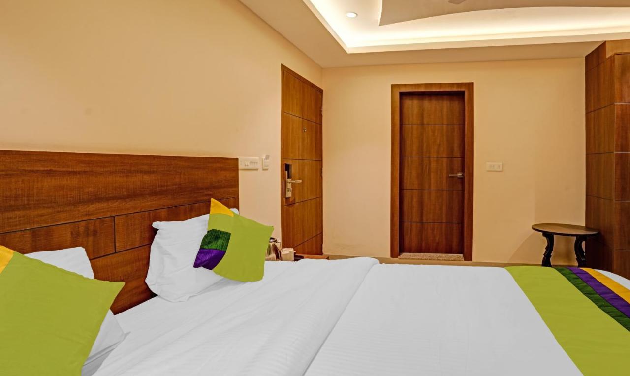 Treebo Indrapuri Hotel & Resort, Siliguri Junction Εξωτερικό φωτογραφία